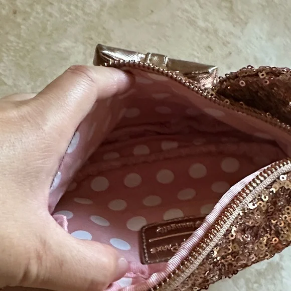 Disney Loungefly Sequin Bow Accent Bag - Brown - Picture 7 of 9